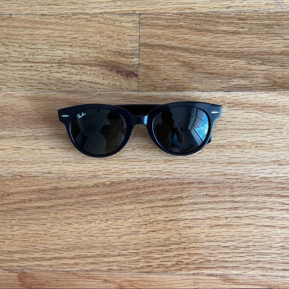 RAY BAN CLASSIC SUNGLASSES